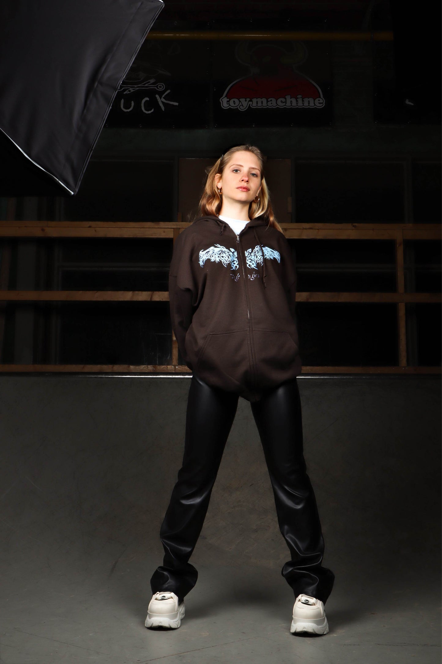 TYHYLE VAMP Zipper Hoodie Brown
